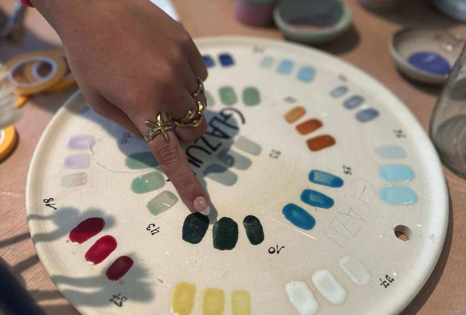 Paint (Y)our Pottery